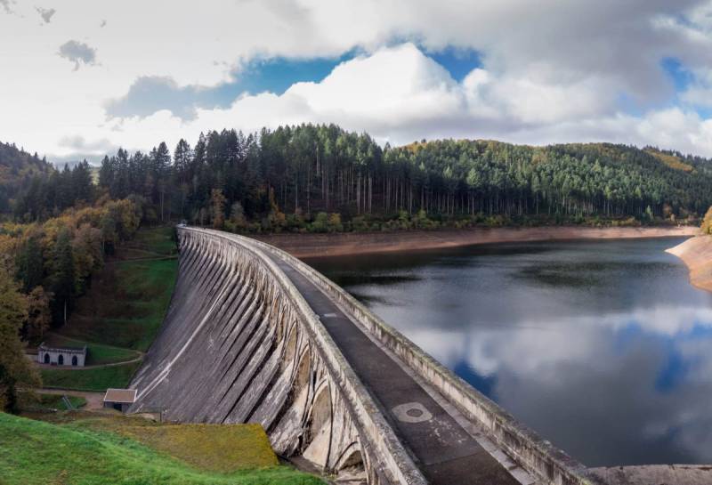Barrage de Renaison tourisme pays roannais